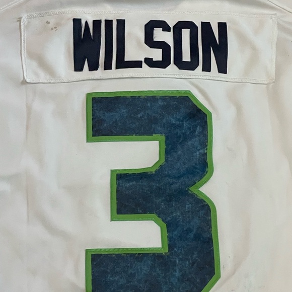 Russel wilson Sehawks Jersey Large - Picture 8 of 9